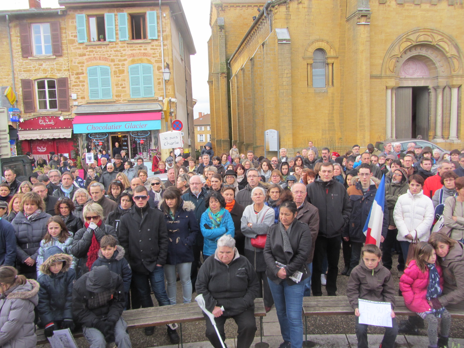 Bois-d'Oingt- Charlie-Hebdo : rassemblement