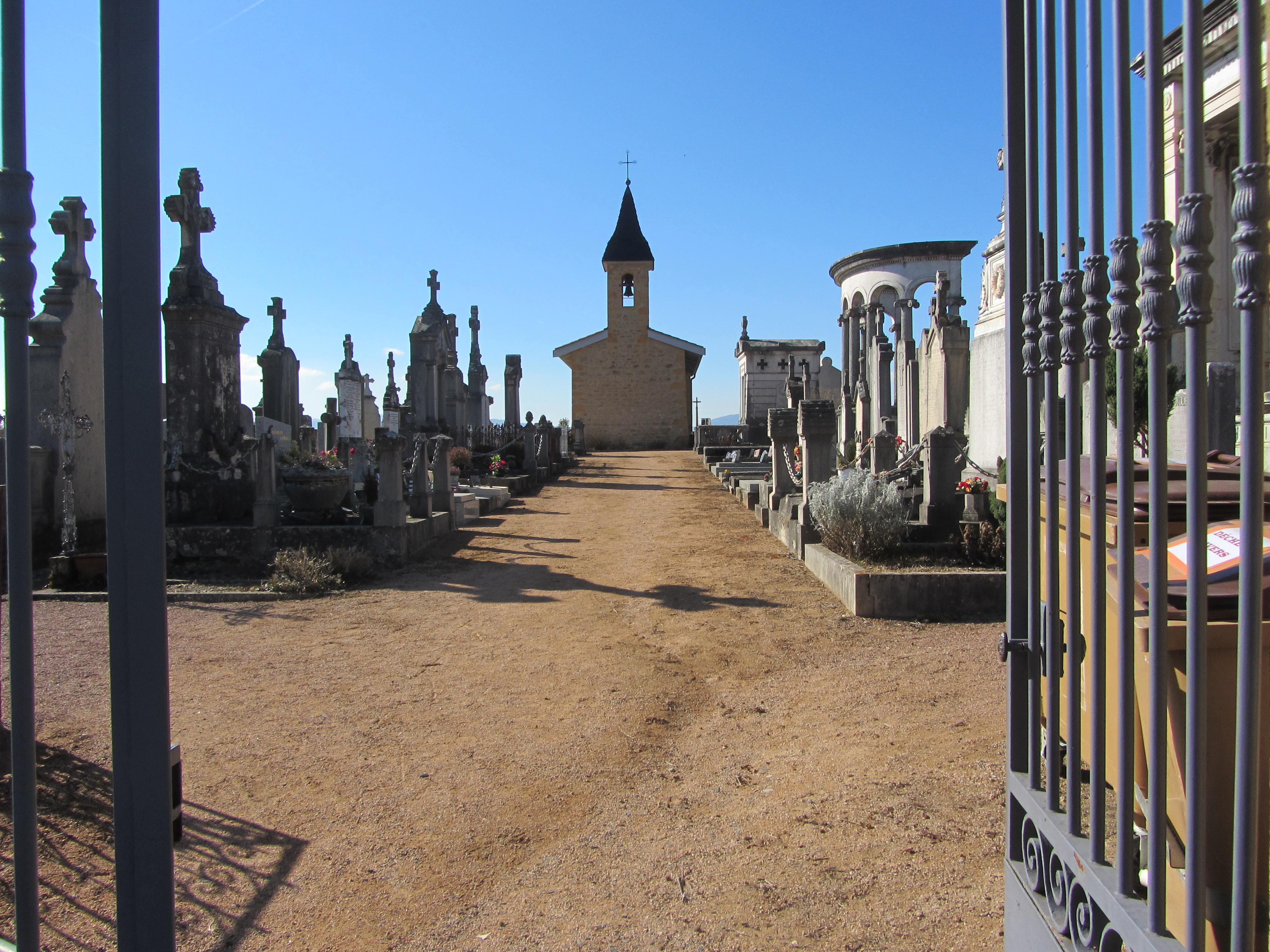 ancien cimetière, Le Bois-d'Oingt